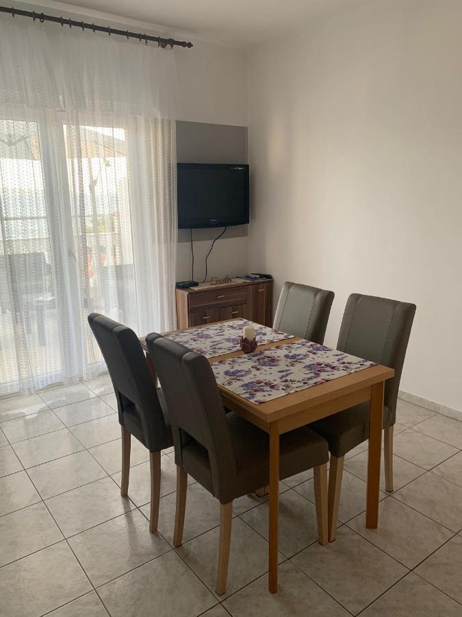 Apartment Jure Trogir Eksteriør bilde